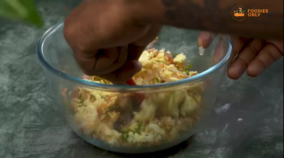 Stuffed Paneer Mirch Recipe